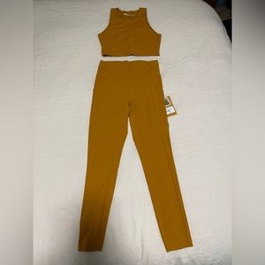REI NWT 7/8 Leggings + Matching Bra